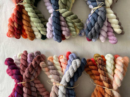 Kit Kolorblok Shawl - SuperSock Laurel Knits