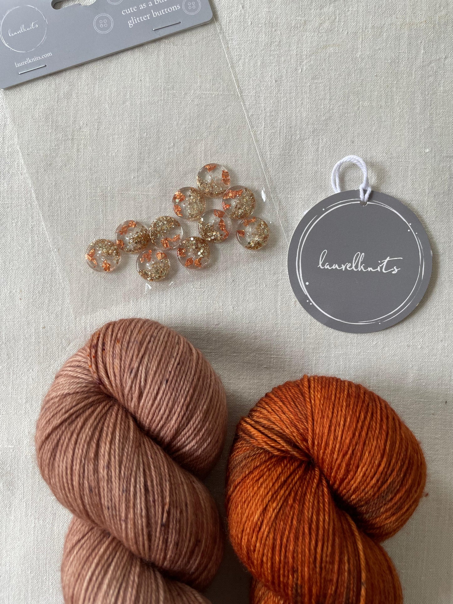 Boutons en résine et paillettes – Laurel Knits (lot de 10, Ø 15 mm)