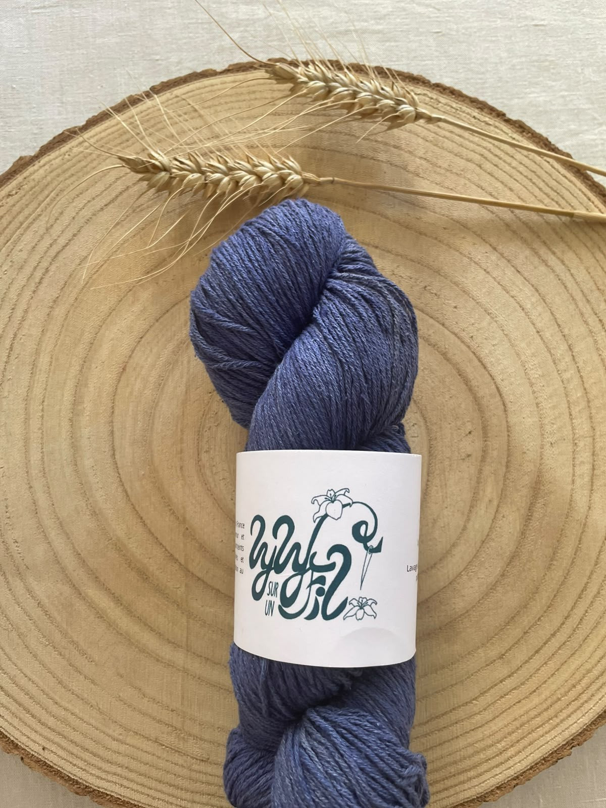 Lyl Natural Silk - Bourrette de Soie - Lyly sur un Fil