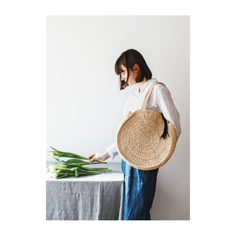 Chapeaux et accessoires en raphia crocheté - 30 modèles pour l'été