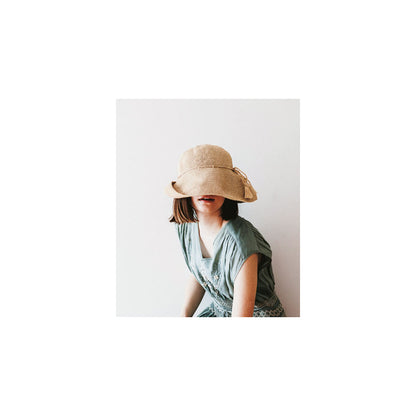 Chapeaux et accessoires en raphia crocheté - 30 modèles pour l'été